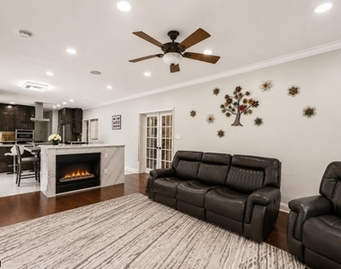 164 E Mountain Rd - Photo Thumbnail 12