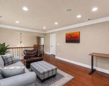 164 E Mountain Rd - Photo Thumbnail 27