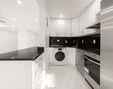 116 Central Park South - Photo Thumbnail 3