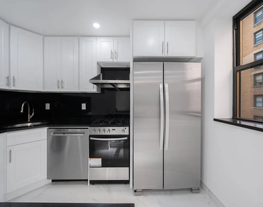 116 Central Park South - Photo Thumbnail 2