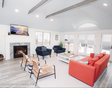 117 Boardwalk - Photo Thumbnail 4