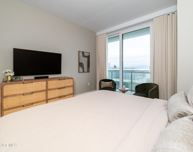 1101 N Ocean Avenue N - Photo Thumbnail 13
