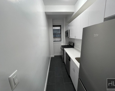 West 55 Street - Photo Thumbnail 1
