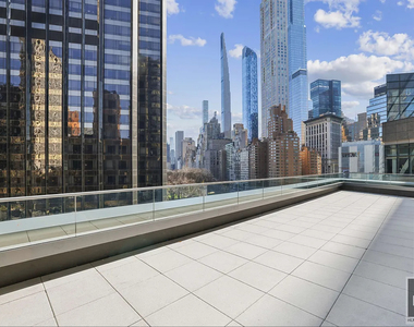 West 60th Street - Photo Thumbnail 6