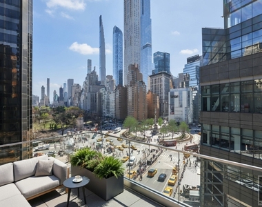 West 60th Street - Photo Thumbnail 10