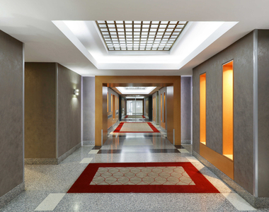 W 58th St - Photo Thumbnail 3