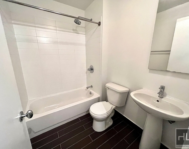 West 91st Street - Photo Thumbnail 1