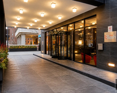 East 39th Street - Photo Thumbnail 10