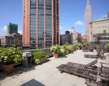 East 34 Street - Photo Thumbnail 3