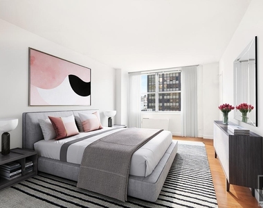 East 56th Street - Photo Thumbnail 3