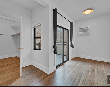 East 31 Street - Photo Thumbnail 3