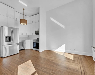East 31 Street - Photo Thumbnail 1