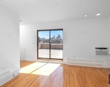 6th Avenue - Photo Thumbnail 3