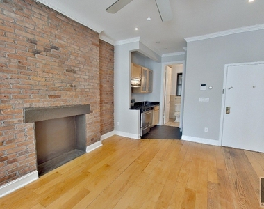 Avenue B - Photo Thumbnail 1