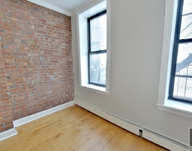Avenue B - Photo Thumbnail 2