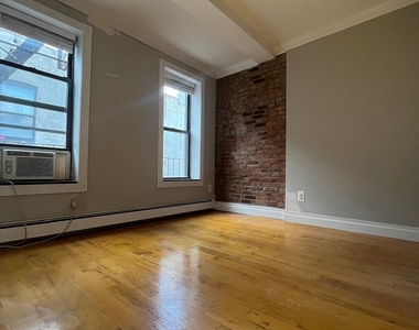 Avenue B - Photo Thumbnail 1