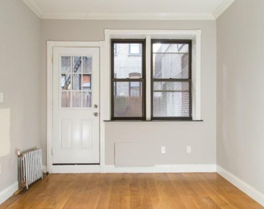 East 26 Street - Photo Thumbnail 11