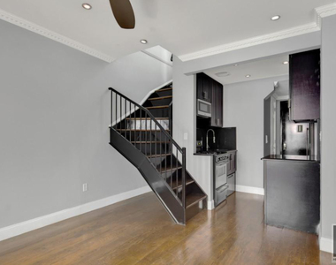 East 26 Street - Photo Thumbnail 10