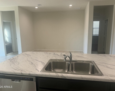 1913 W Pima Avenue - Photo Thumbnail 4