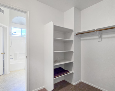 11224 W Alice Avenue - Photo Thumbnail 19