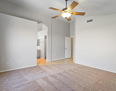 11224 W Alice Avenue - Photo Thumbnail 9