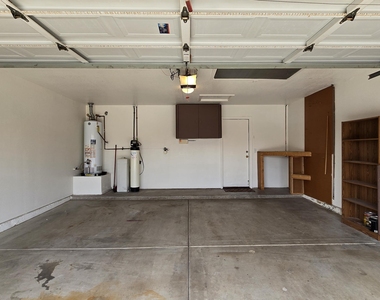 11224 W Alice Avenue - Photo Thumbnail 21