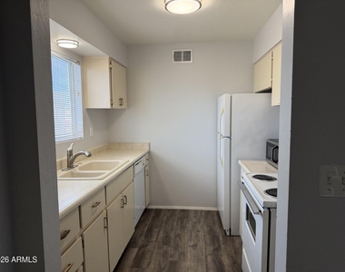 4630 N 68th Street - Photo Thumbnail 1