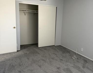 4630 N 68th Street - Photo Thumbnail 9