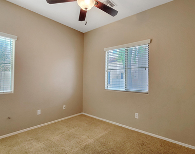 2515 N 148th Drive - Photo Thumbnail 9