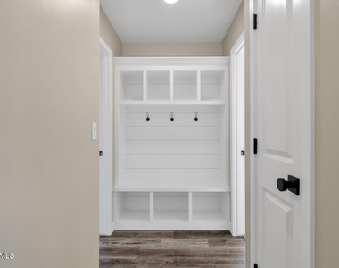 1134 E Loyola Drive - Photo Thumbnail 20