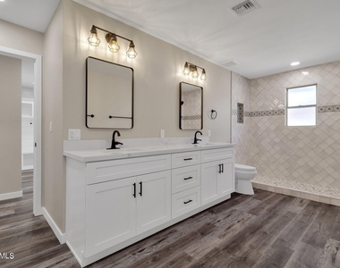 1134 E Loyola Drive - Photo Thumbnail 25