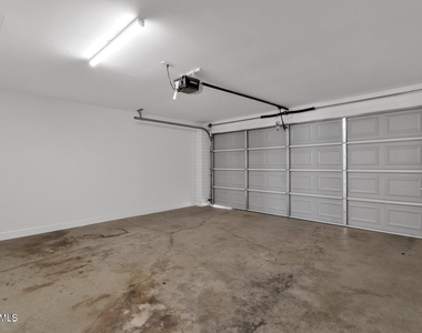 1134 E Loyola Drive - Photo Thumbnail 16
