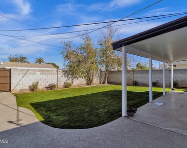 1134 E Loyola Drive - Photo Thumbnail 31
