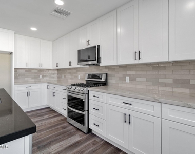 1134 E Loyola Drive - Photo Thumbnail 12