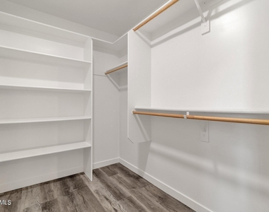 1134 E Loyola Drive - Photo Thumbnail 27