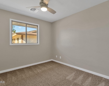 1134 E Loyola Drive - Photo Thumbnail 17