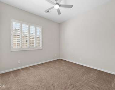43308 N 49th Lane - Photo Thumbnail 17