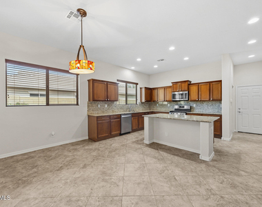 43308 N 49th Lane - Photo Thumbnail 2