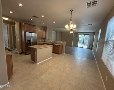 3651 W White Canyon Road - Photo Thumbnail 6