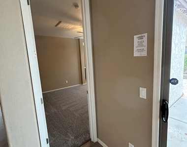 3651 W White Canyon Road - Photo Thumbnail 25