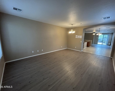 3651 W White Canyon Road - Photo Thumbnail 4