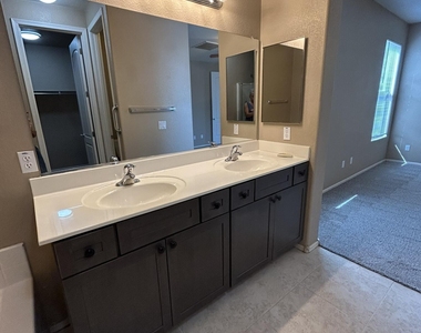 3651 W White Canyon Road - Photo Thumbnail 30