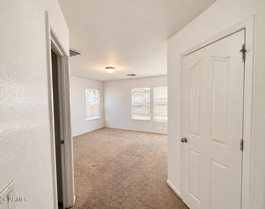 8014 W Brill Street - Photo Thumbnail 9