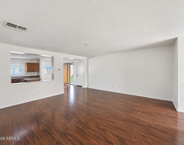 8014 W Brill Street - Photo Thumbnail 2