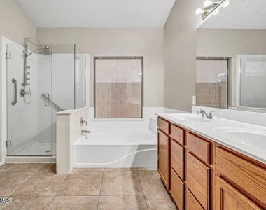 1167 N Cholla Street - Photo Thumbnail 23