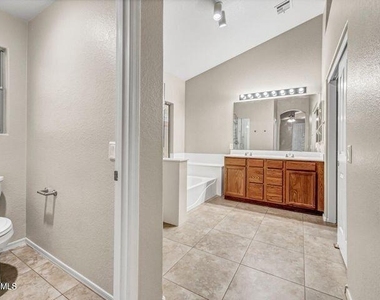 1167 N Cholla Street - Photo Thumbnail 21