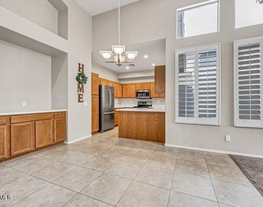 1167 N Cholla Street - Photo Thumbnail 6