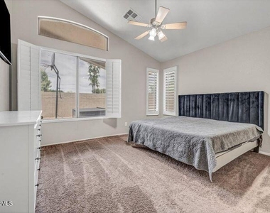 1167 N Cholla Street - Photo Thumbnail 18
