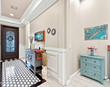 22406 N 101st Avenue - Photo Thumbnail 3