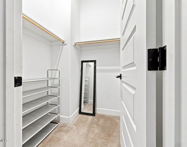 22406 N 101st Avenue - Photo Thumbnail 15